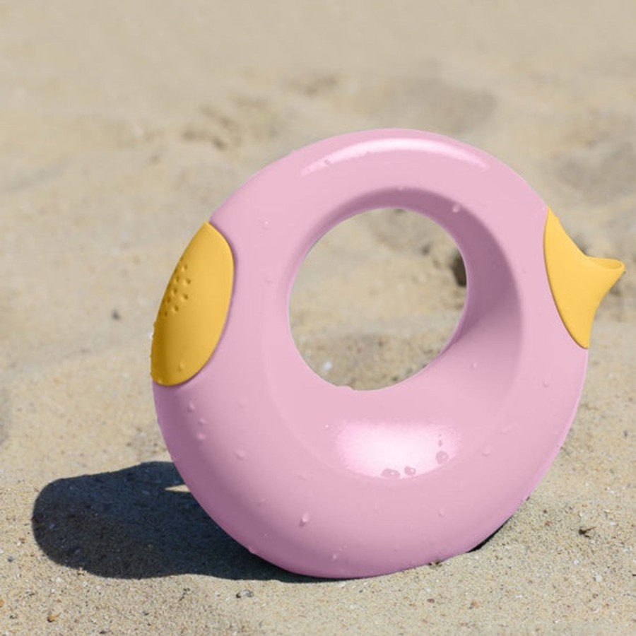 Outdoor Quut Buckets & Spades | 0.5L Watering Can - Banana Pink